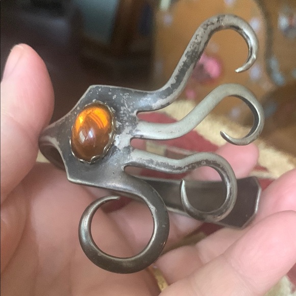 Jewelry - Unusual, vintage, women’s bracelet